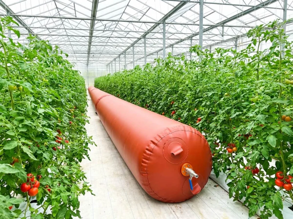 Cylindrical biogas bag used for agricultural greenhouse heating